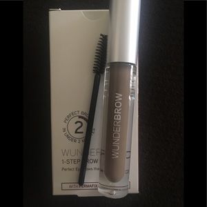 ❌❌Sold!!! Wunderbrow gel
